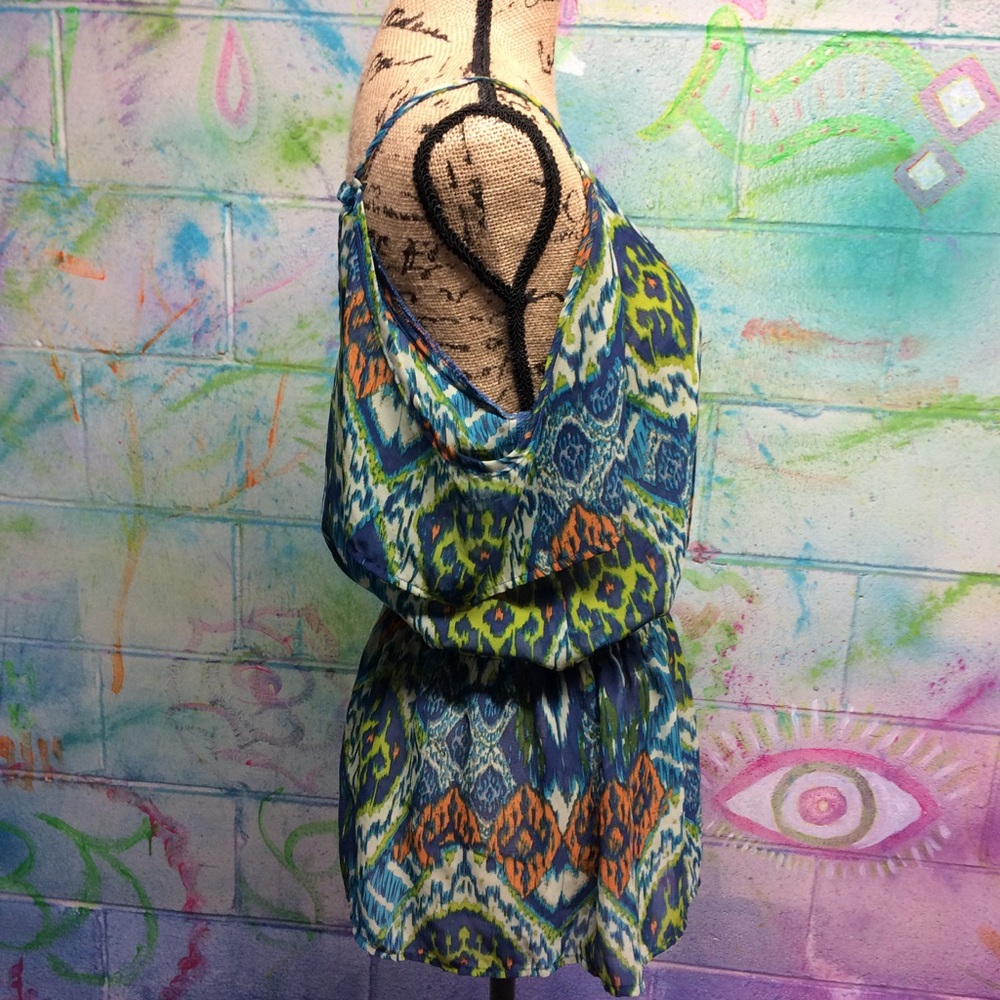 NWOT Sheer Patterned Cold Shoulder Blouse - Picture 4 of 5